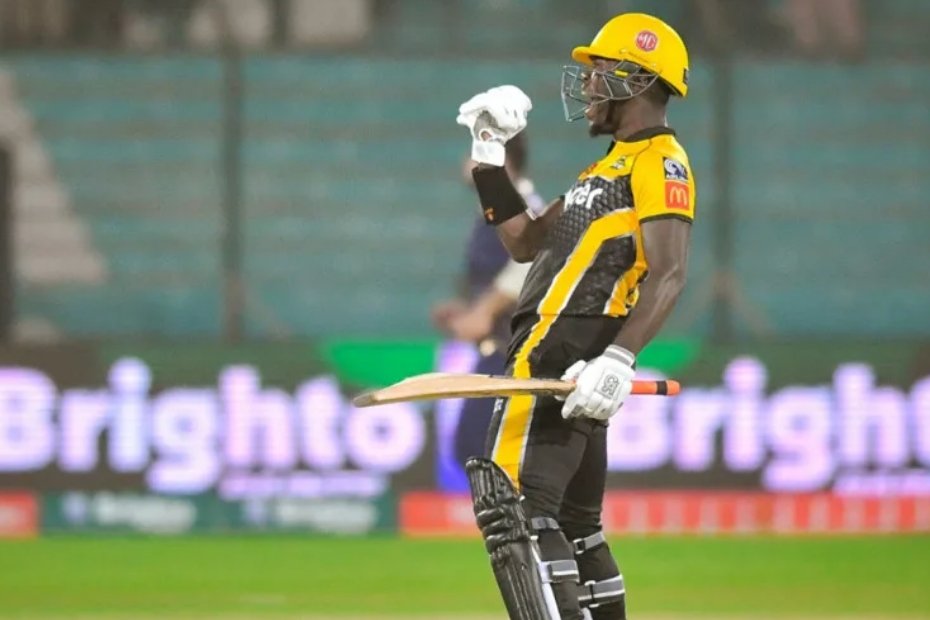 Late charge by Sherfane Rutherford, Wahab Riaz hands Peshawar Zalmi victory | 8th Match | PSL 6